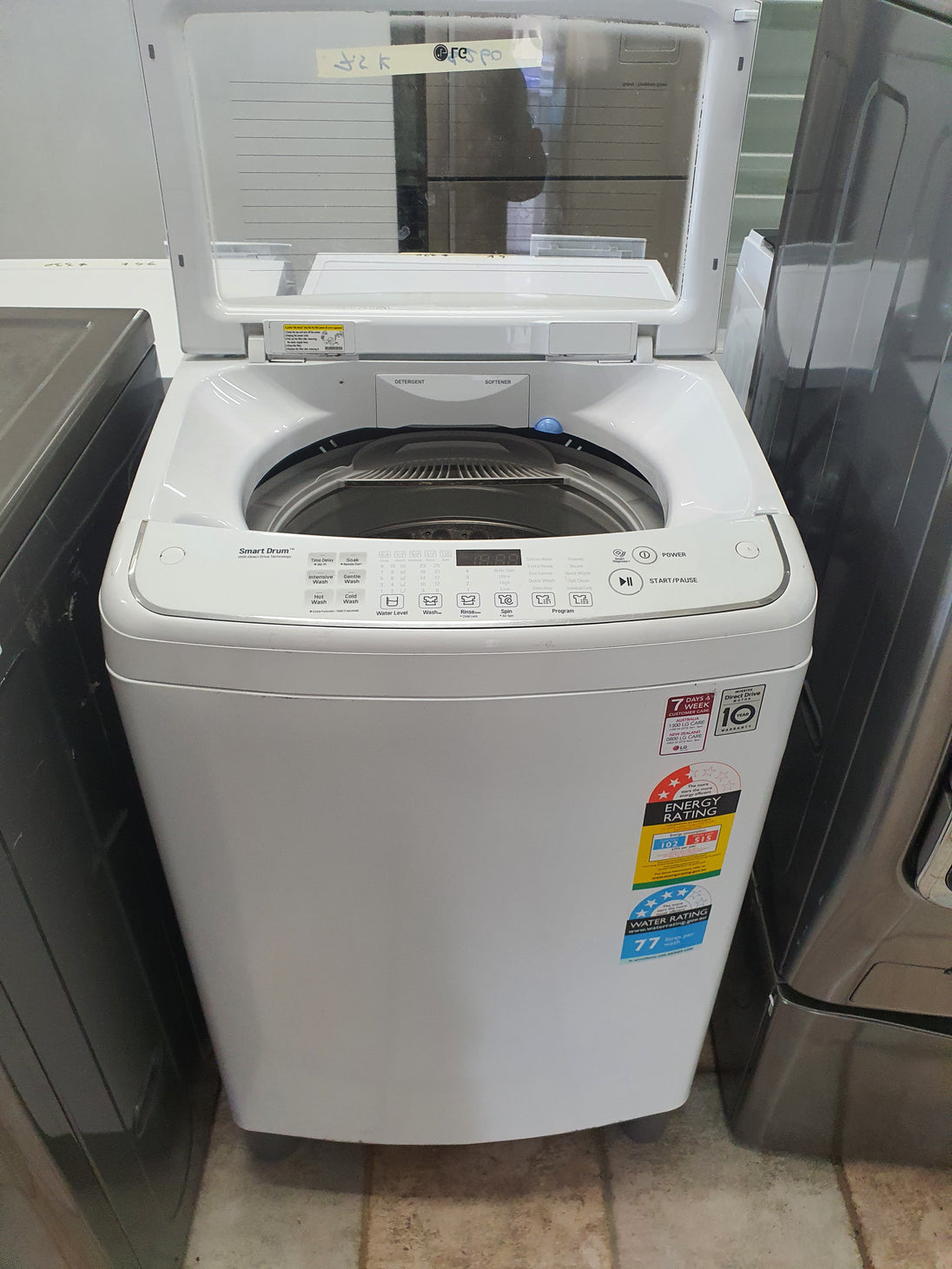 LG 7.5Kg top loader washing machine