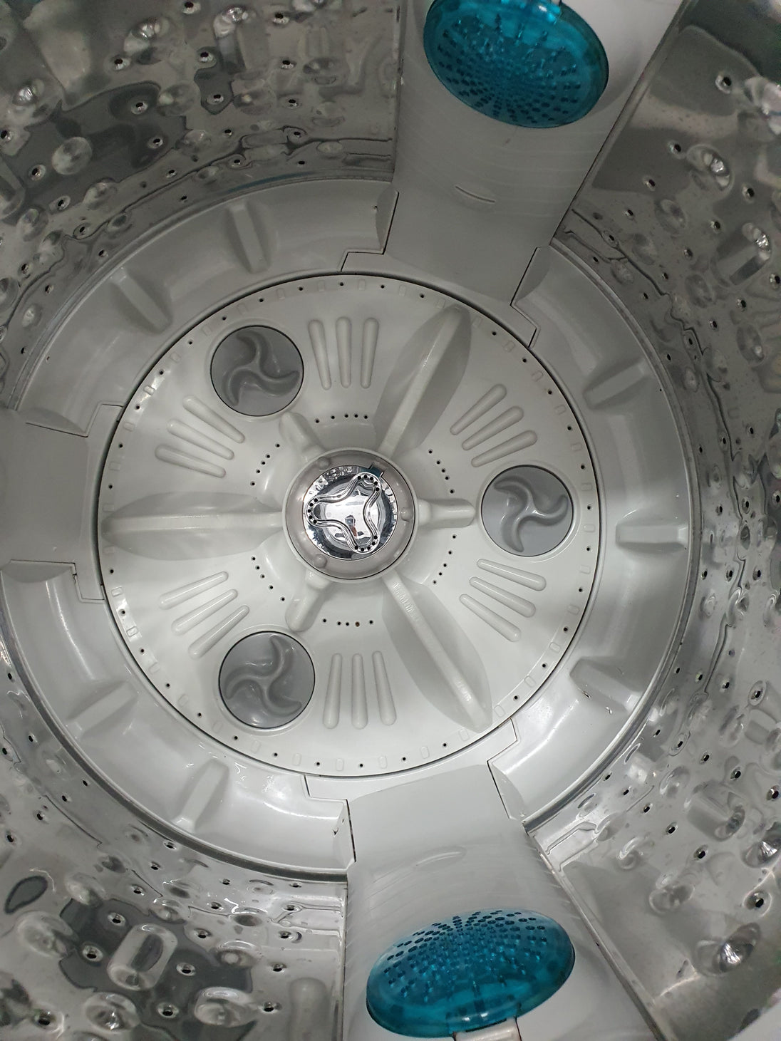 LG 6.5 kg toploader washing machine
