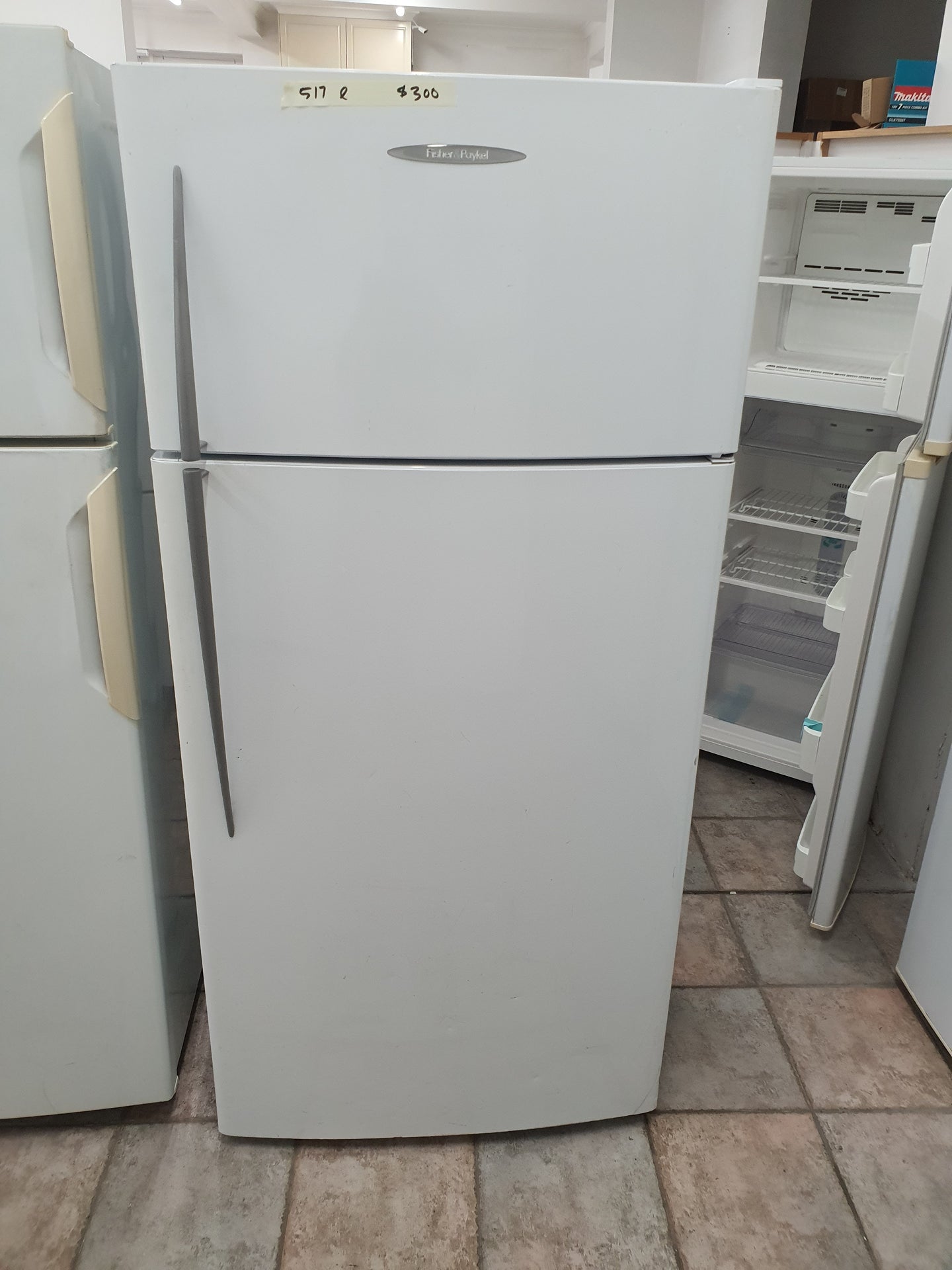 Fisher&Paykel 517L Refrigerator