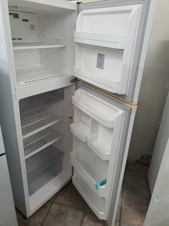Westinghouse 339L Refrigerator