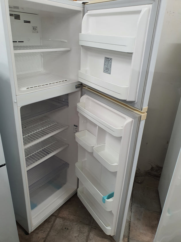 Westinghouse 339L Refrigerator