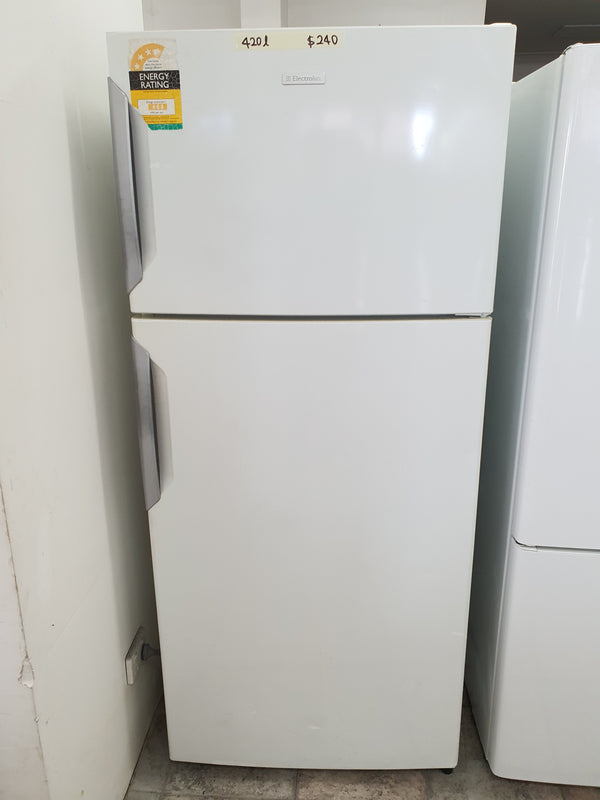 Electrolux 420L fridge Cheap World Online