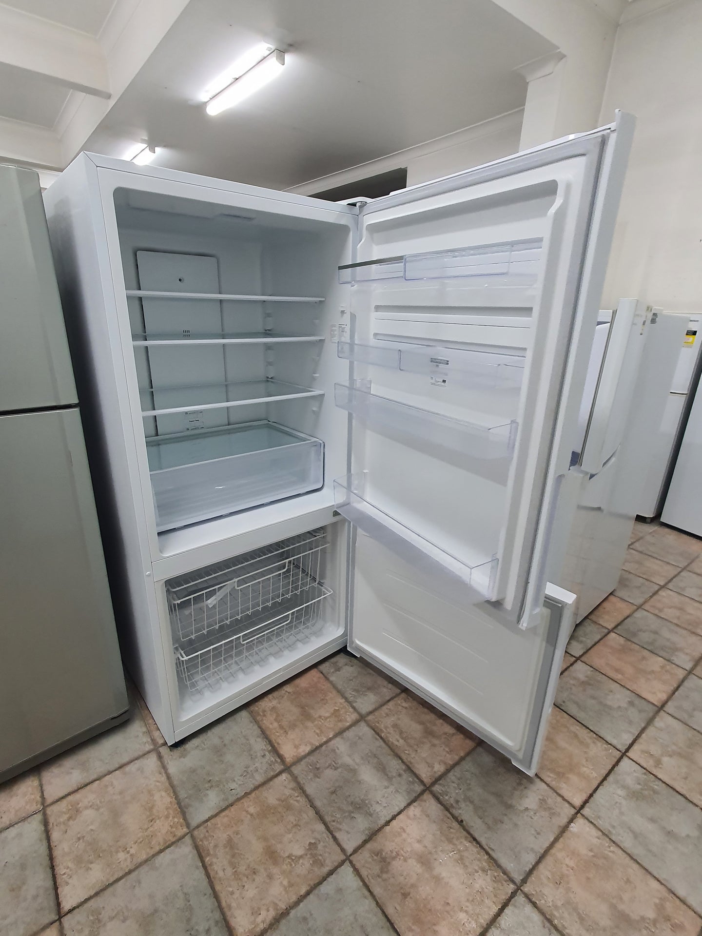 Kelvinator 529L Refrigerator Cheap World Online