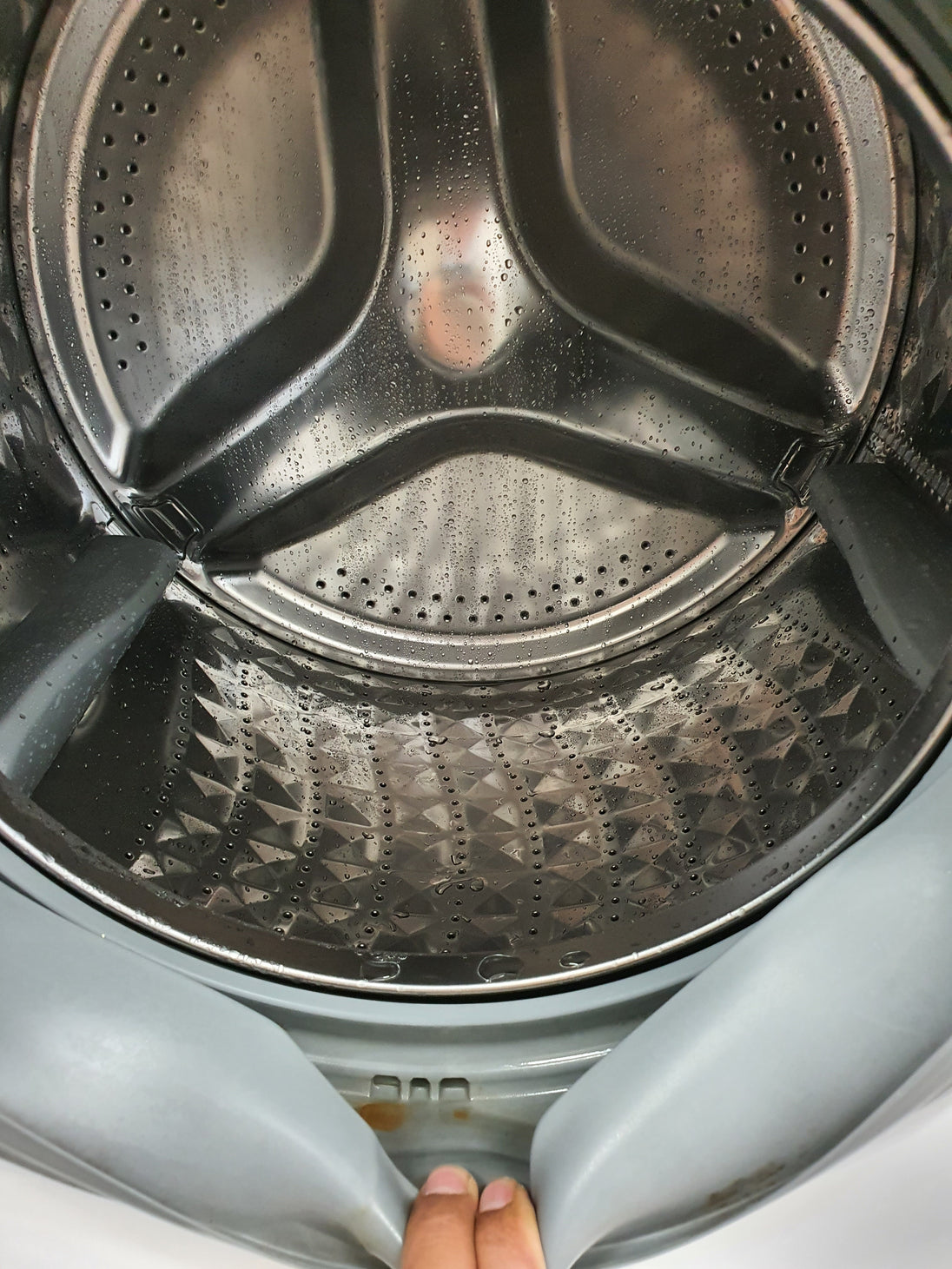 Samsung 8.5 kg front loader washing machine Cheap World Online