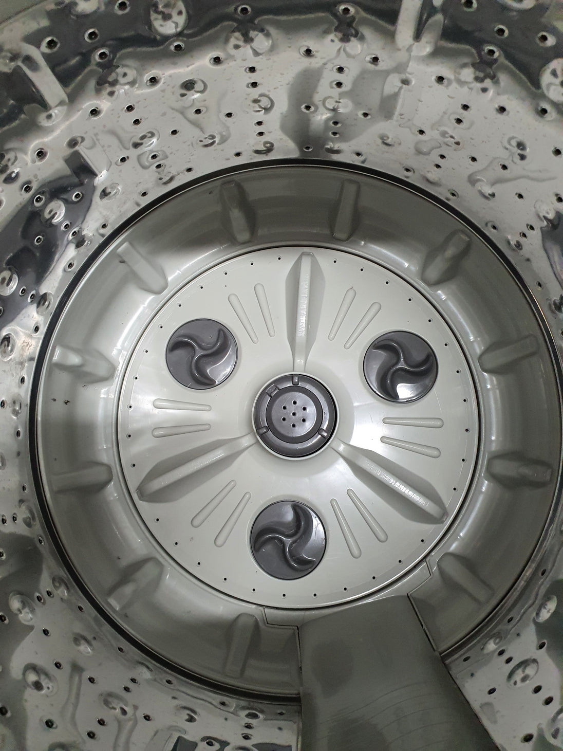 LG 5.5 k Top loader washing machine Cheap World Online