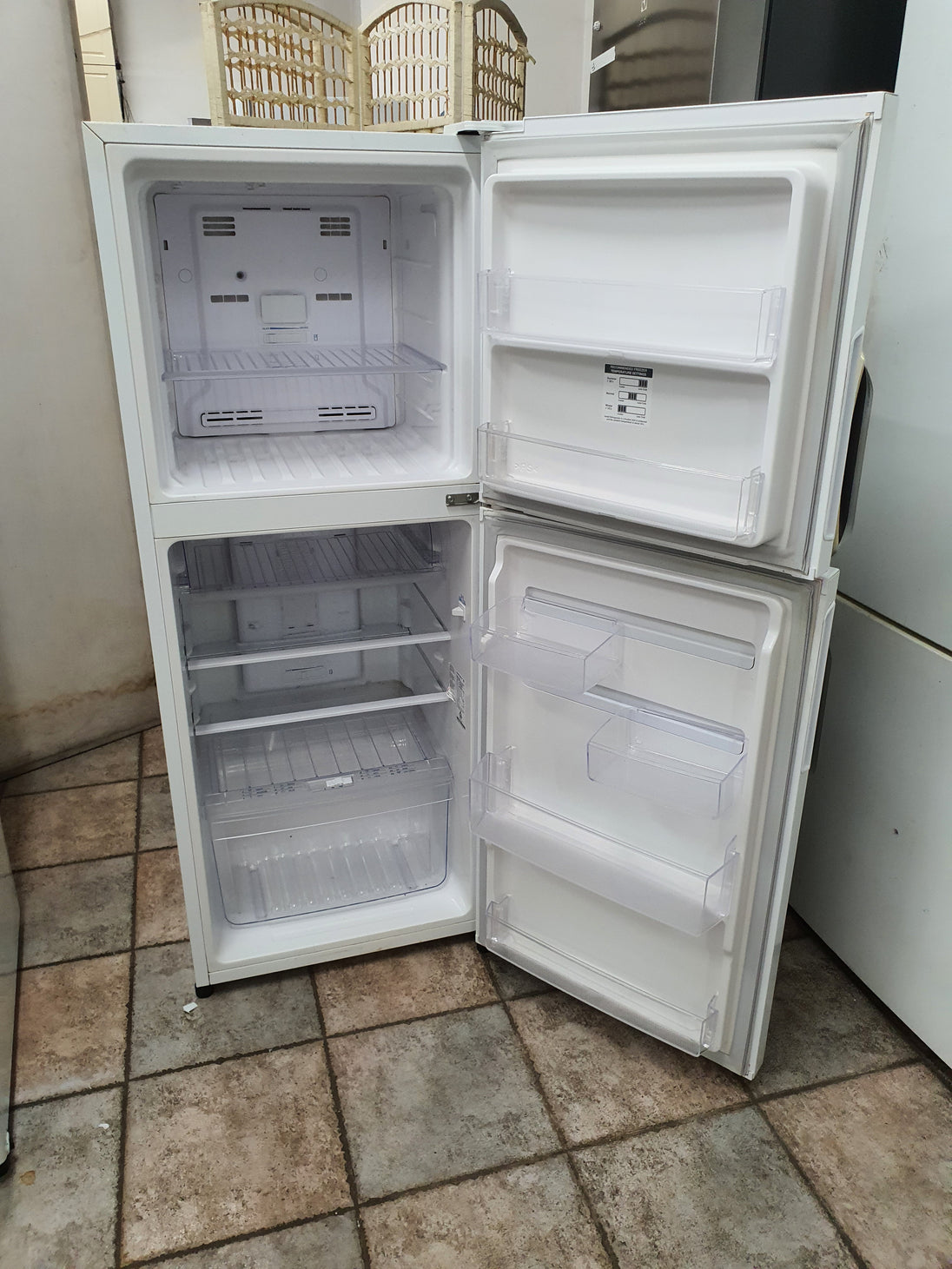 Kelvinator 231L Refrigerator Cheap World Online
