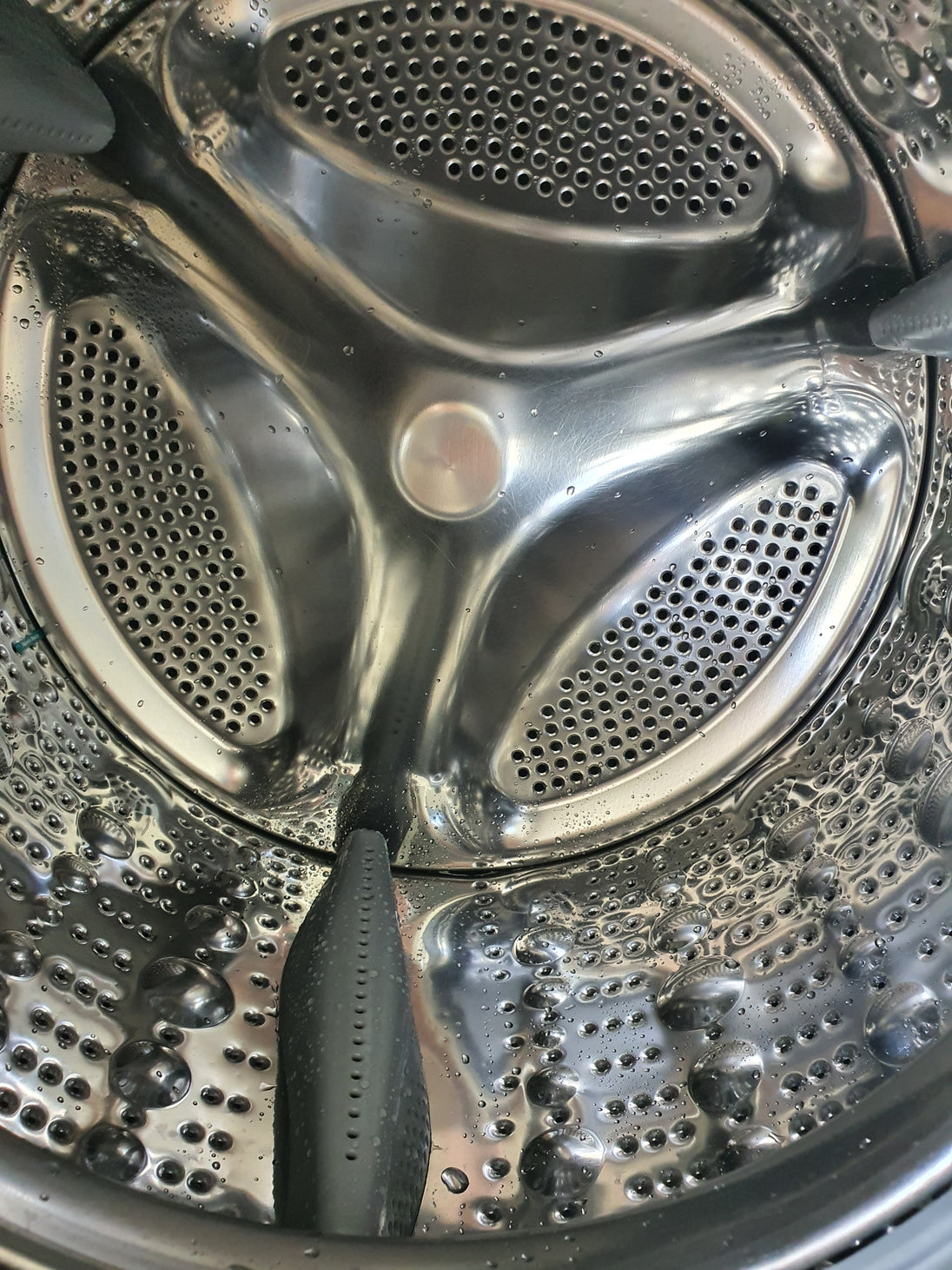 LG 7 kg front loader washing machine Cheap World Online