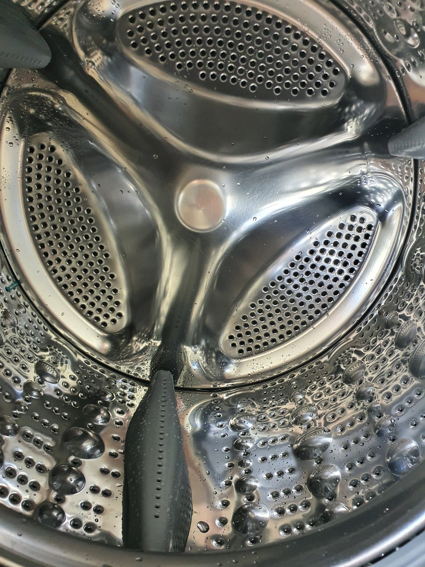 LG 7 kg front loader washing machine Cheap World Online