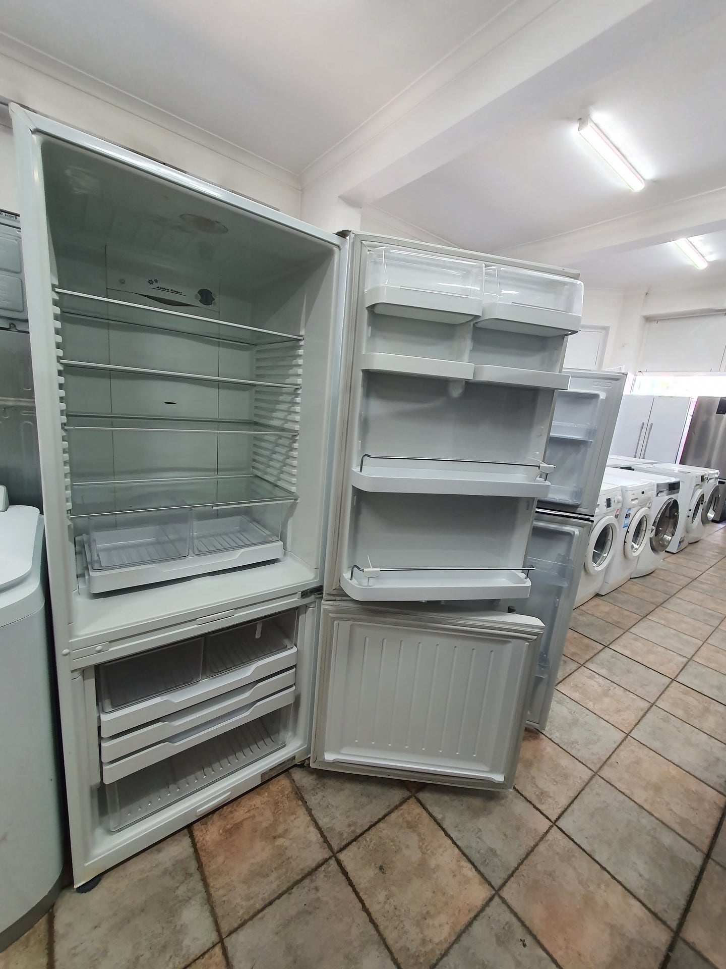 Fisher&Paykel 442L Refrigerator Cheap World Online