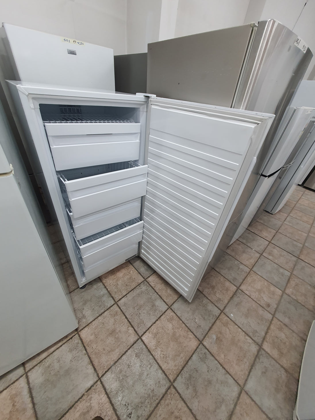 Fisher&Paykel 304l freezer only Cheap World Online