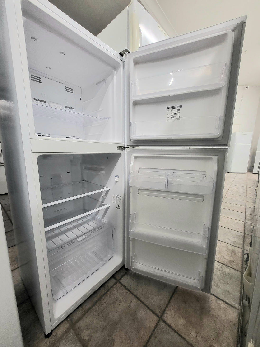 Kelvinator 231L Refrigerator Cheap World Online