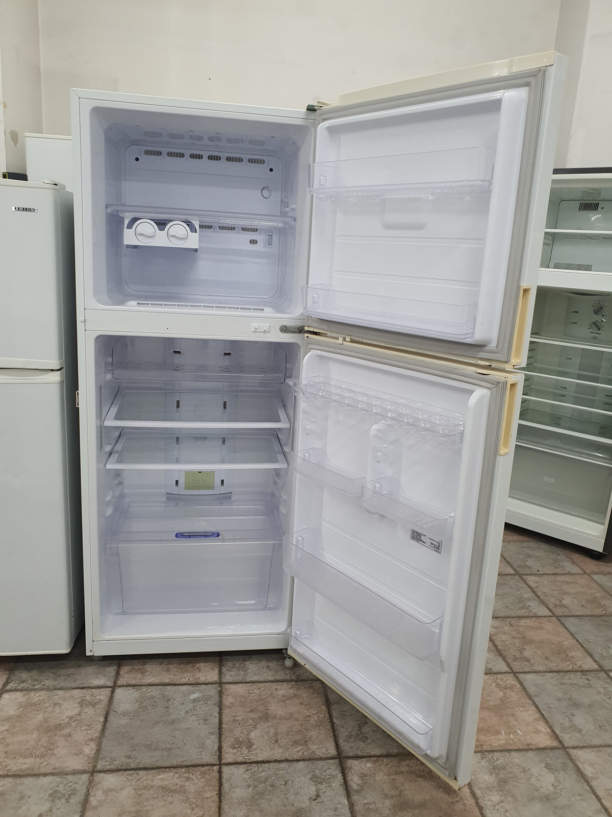 Samsung 365L Refrigerator Cheap World Online