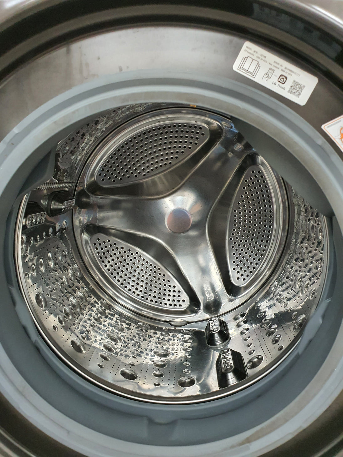 LG 14kg front loader washing machine Cheap World Online