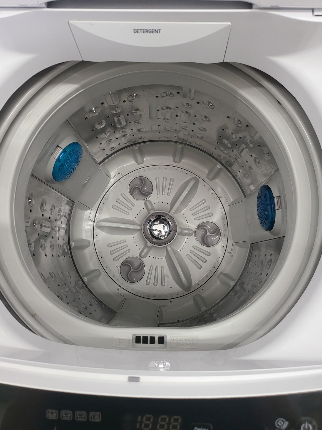 LG 7.5 kg top loader washing machine Cheap World Online